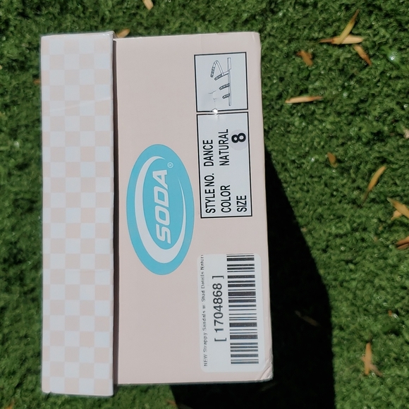 NWT Soda Studded Strappy Tan Sandals Size 7 1/2 - Picture 9 of 14